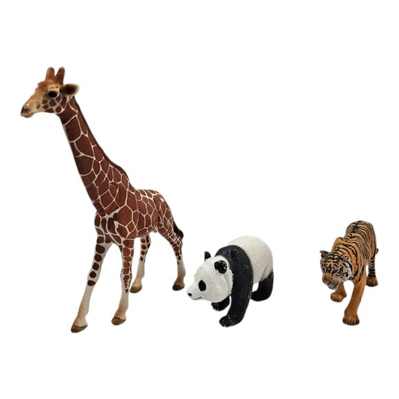 Schleich Giraffe Giant Panda Tiger Wild Life Figures Hand Painted Realistic Toys - Picture 2 of 12